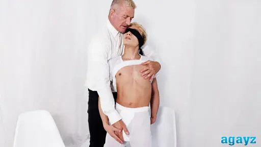 У нас тут заднеприводная секта, ты пон?